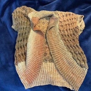 Dress Barn knit short sleeve sweater vest multi colors with a bit of shimmer